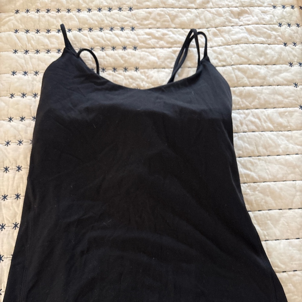 Lululemon workout top